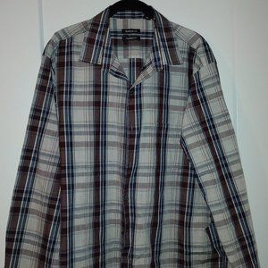 Van Heusen Long Sleeve Dress Shirt - Extra Large